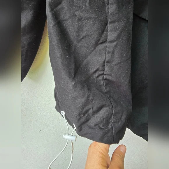 Forever 21 Black Rompe Vientos Jacket With Details of Adjustment to Sides - Picture 10 of 11